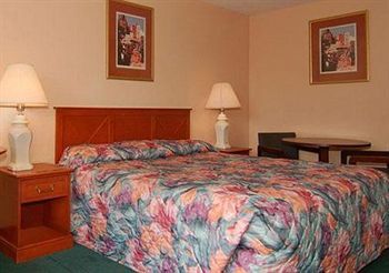 Knights Hotel 2*
